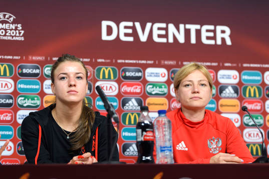 Margarita Chernomyrdina och förbundskapten Jelena Fomina