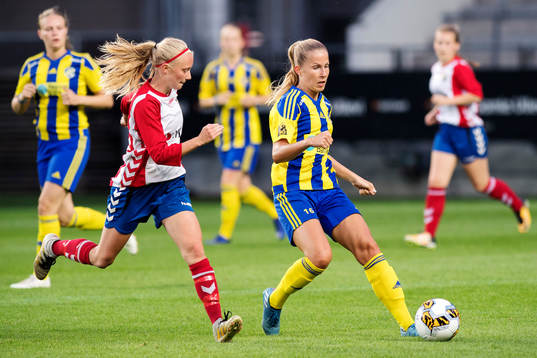 Lyns Una Soyland och Eskilsminnes Julia Spets