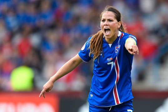 Islands Sara Björk Gunnarsdottir i matchen mellan Island