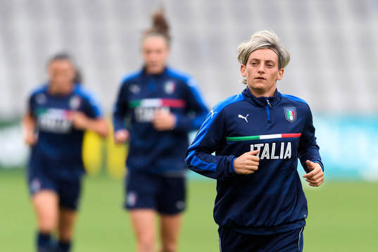 Bläddra bland fler bilder av Fotbolls-EM 2017, Dag 9, Italien, Presskonferens & Träning