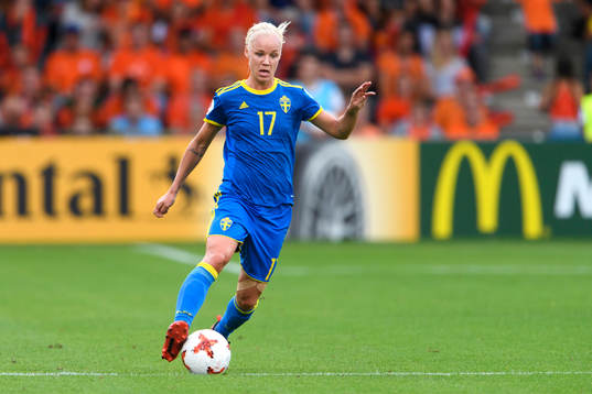 Sveriges Caroline Seger i kvartsfinalen mellan Holland och
