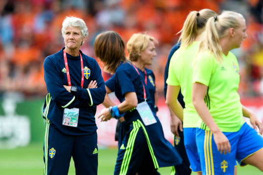 Sveriges förbundskapten Pia Sundhage innan kvartsfinalen