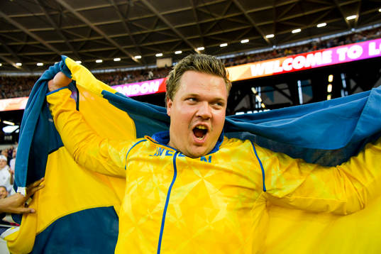 Sveriges Daniel Ståhl jublar
