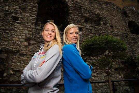 Sveriges höjdhoppare Sofie Skoog och Erika Kinsey