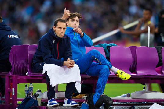 Frankrikes Renaud Lavillenie och Sveriges Armand Duplantis