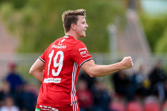 Piteås Joel Edström jublar