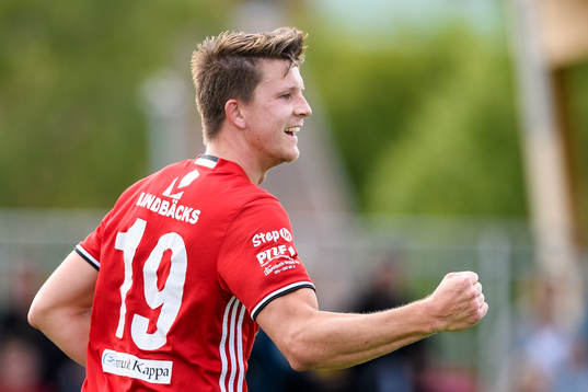 Piteås Joel Edström jublar