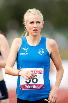 Caroline Högardh tävlar på 1500 meter