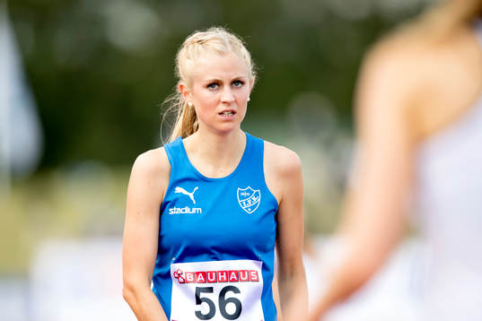Caroline Högardh tävlar på 1500 meter