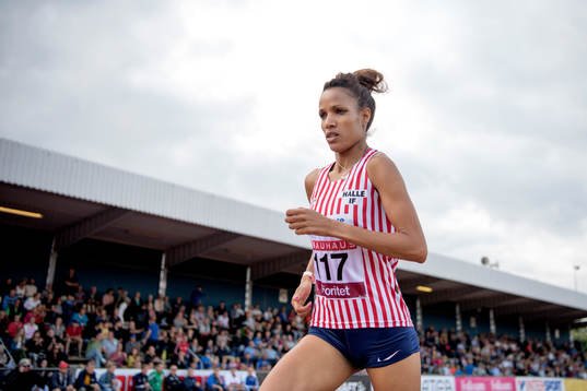 Meraf Bahta tävlar på 1500 meter
