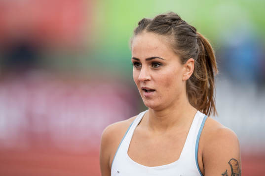 Elin Westerlund i damernas final på 100 meter häck