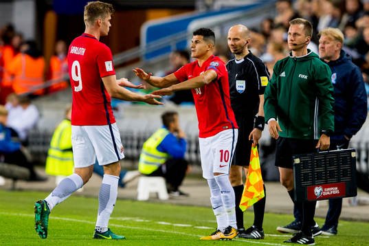 Tarik Elyounoussi of Norway comes