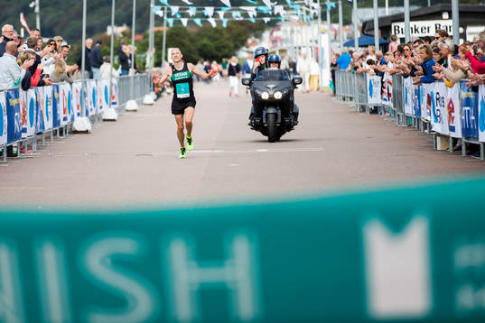 Klas Johansson, Vegan Runners IK, springer in som segrare