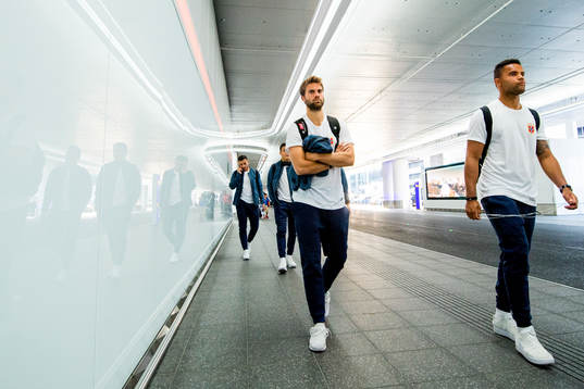 Jørgen Skjelvik and goalkeeper Sten Grytebust arrive at