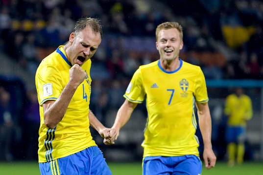 Sveriges Andreas Granqvist jublar