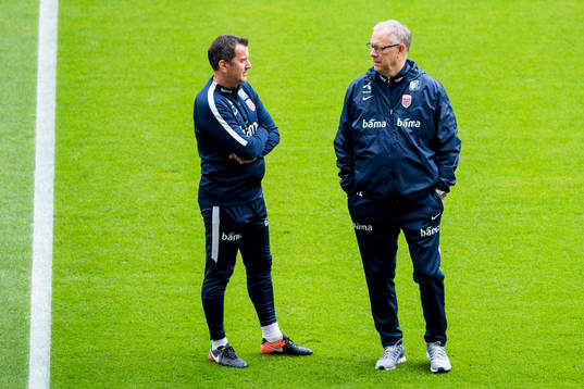 Per Joar Hansen, assistant coach, and Lars Lagerbäck, head