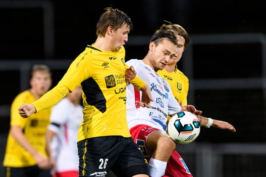 Dalstorps Andreas Dahlqvist och Halmias Vuk Lugonijc