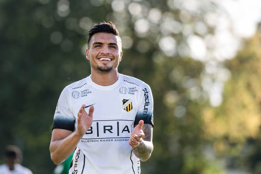 Häckens Ahmed Yasin jublar