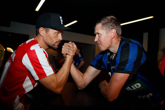 Pixbos Daniel Calebsson och Helsingborgs Mika Kohonen