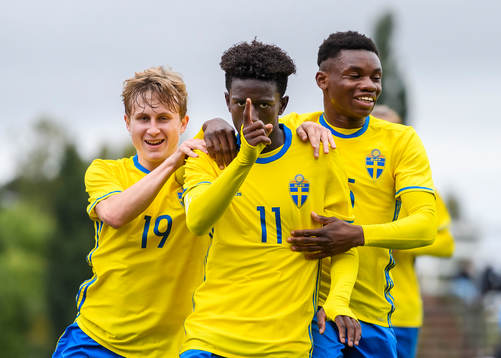 Bläddra bland fler bilder av Fotboll, P16, Landskamp, Sverige - Slovakien