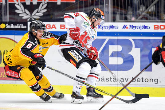 Luleås Viktor Grahn och Örebros Sakari Manninen