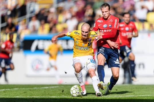 Falkenbergs Christoffer Carlsson och Örgrytes Sebastian