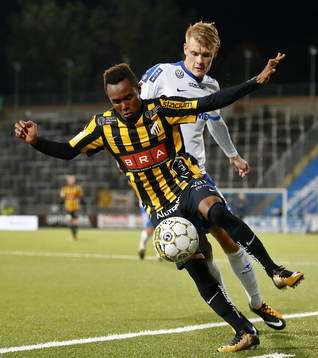 Häckens Nasiru Mohammed och Norrköpings Eric Smith