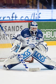 Leksands målvakt Tex Williamsson  i ishockeymatchen i