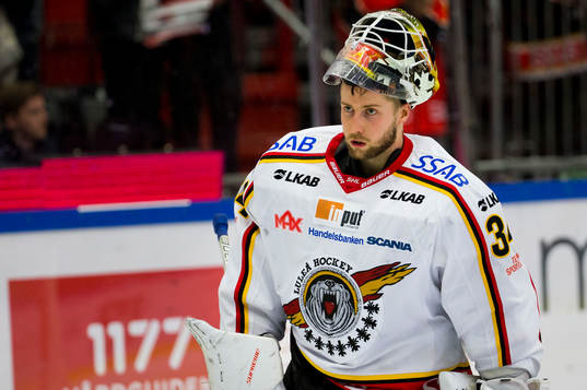Luleås målvakt Joel Lassinatti deppar