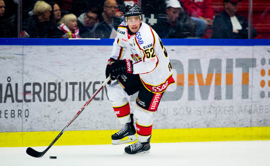 e SHL match