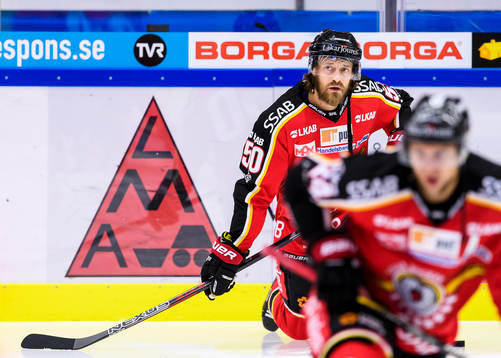Luleås Daniel Sondell på uppvärmningen
