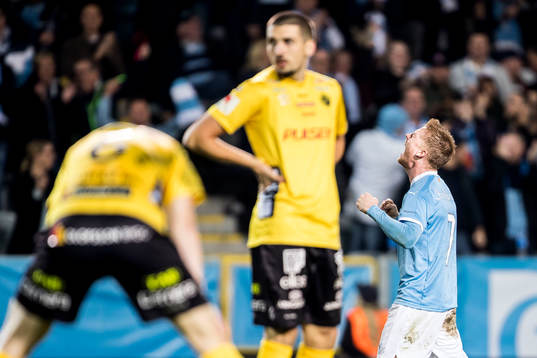 Elfsborgs spelare deppar samtidigt som Malmö FFs Anders