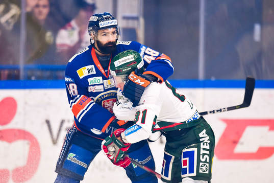 Växjös Daniel Rahimi och Frölundas Ryan Lasch