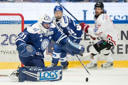Leksands målvakt Jonas Arntzen i ishockeymatchen i