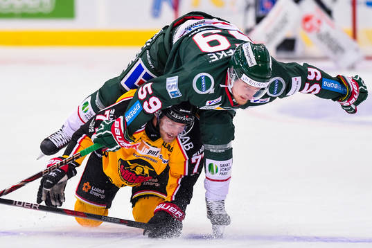 Luleås Patrick Cehlin och Frölundas Simon Hjalmarsson