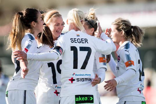 Rosengårds Caroline Seger jublar