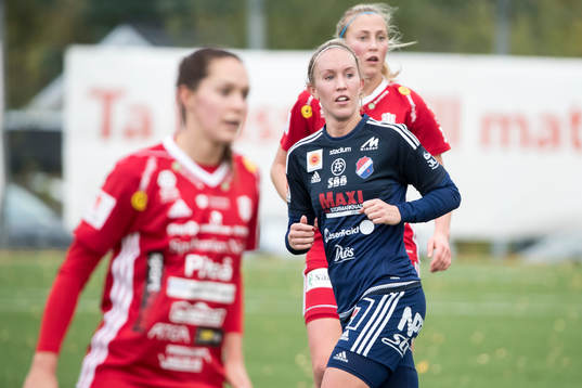 Bläddra bland fler bilder av Fotboll, Damallsvenskan, Kvarnsveden - Piteå