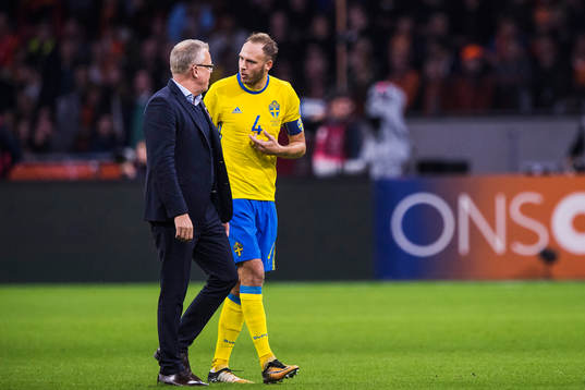 Sveriges Andreas Granqvist och förbundskapten Janne