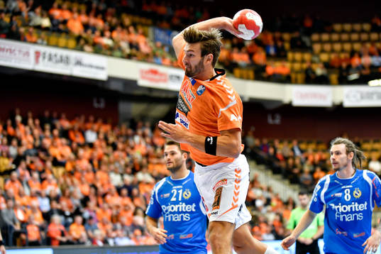 Kristianstads Helge Freiman skjuter