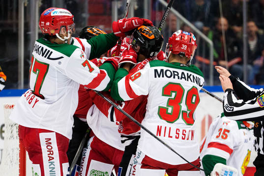 Moras Keaton Ellerby och Jacob Nilsson är inblandade i ett
