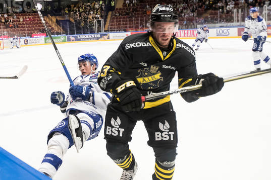 Bläddra bland fler bilder av Ishockey, Hockeyallsvenskan, Leksand - AIK