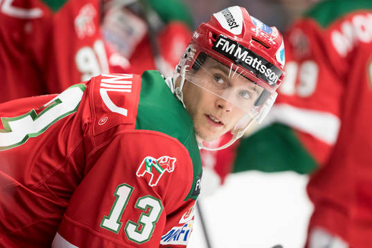 Moras Emil Bejmo  i ishockeymatchen i SHL mellan Mora och