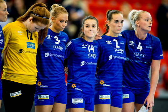 Goalkeeper Marie Skurtveit Davidsen, Madeleine Hilby, Tina