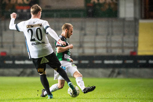 Varbergs Anton Liljenbäck och GAIS Niclas Andersén