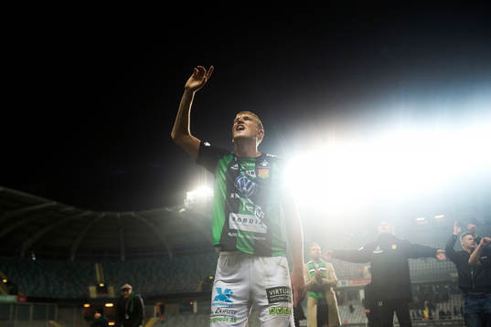 Bläddra bland fler bilder av Fotboll, Superettan, GAIS - Varberg 