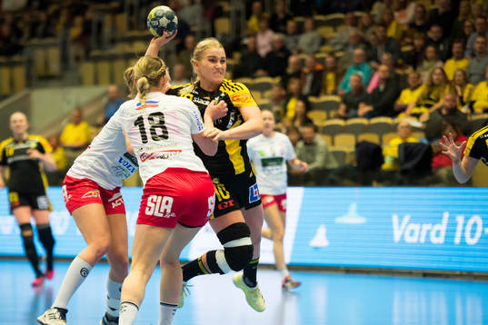 Sävehofs Hanna Örtorp och Skövdes Hannele Nilsson
