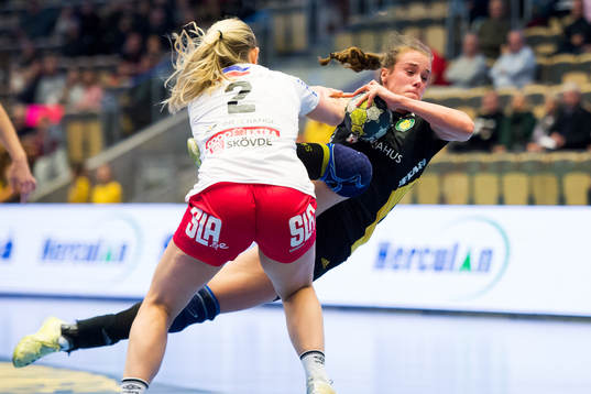Skövdes Julia Ehn och Sävehofs Thess Krönell