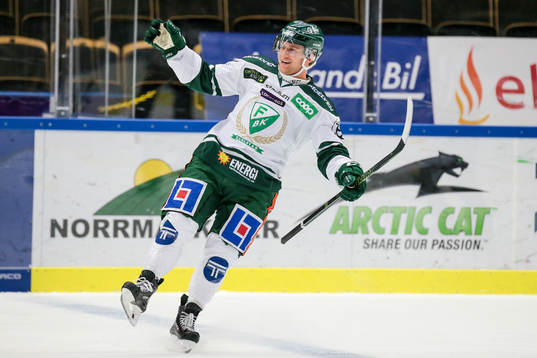 Färjestads Marcus Nilsson och Mikael Wikstrand jublar