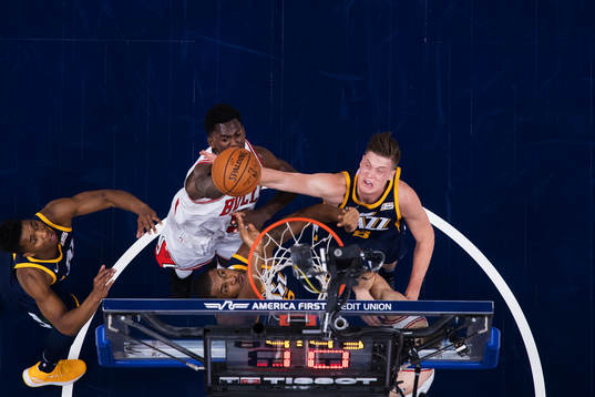 Chicagos Bobby Portis utmanar Utahs Donovan Mitchell,