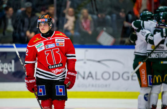 Örebros Glenn Gustafsson deppar vid 1-4